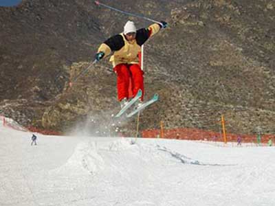 2018年石京龙滑雪场单板滑雪项目